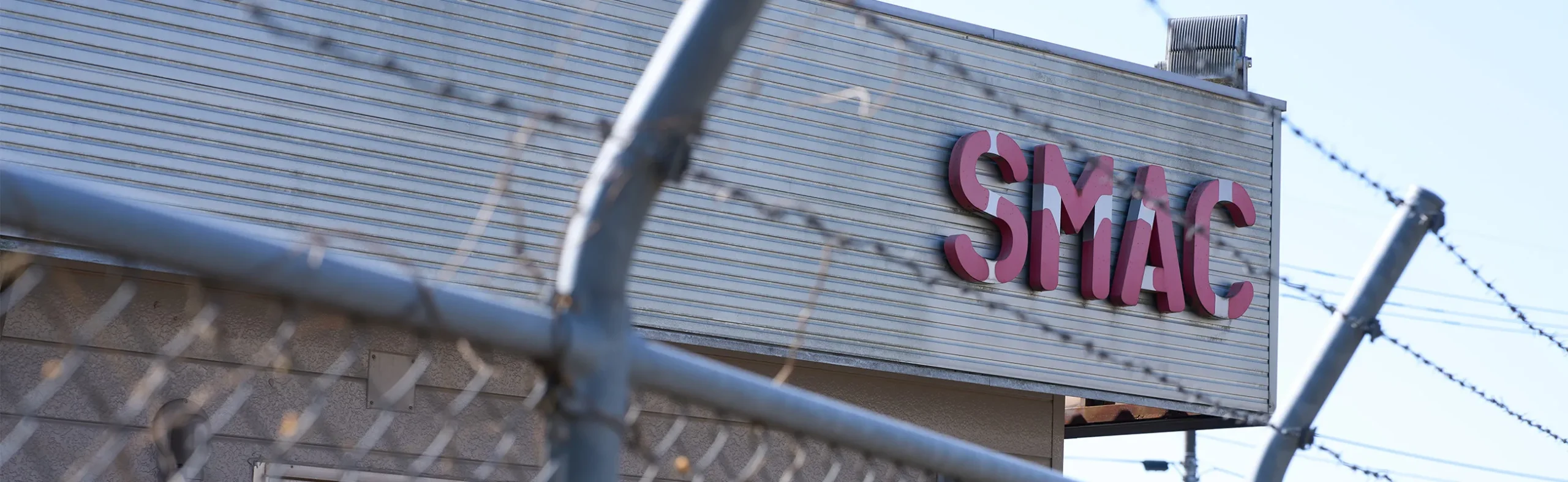 SMAC JAPANの店舗外観